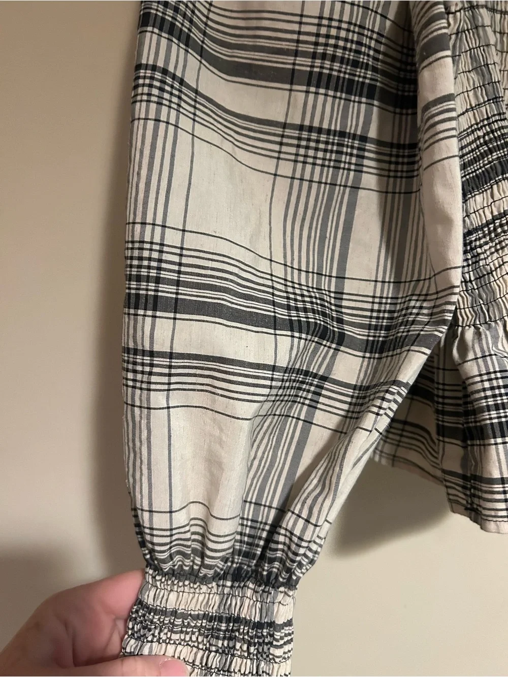 Zara Cream and Black Plaid Puff Sleeve Top Sz Med